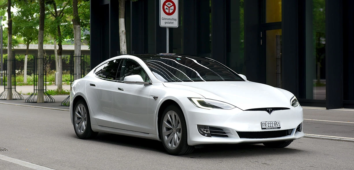 Tesla S transfer