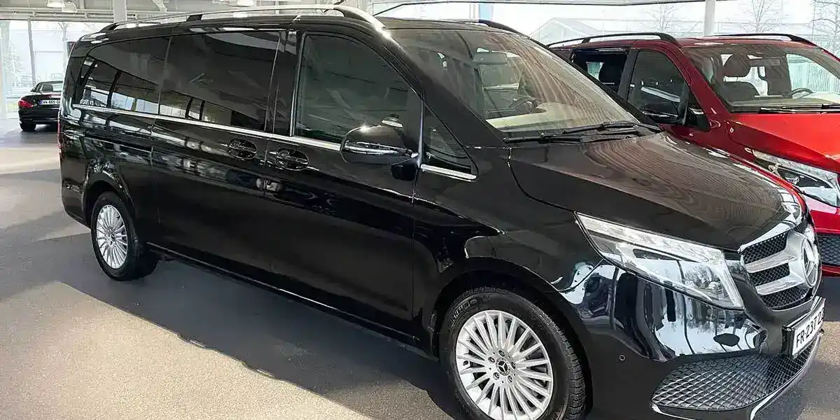 mercedes black V-class transfer