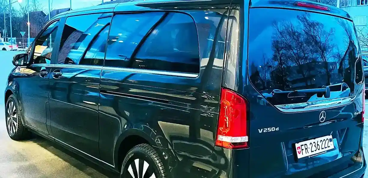 mercedes green V-class transfer