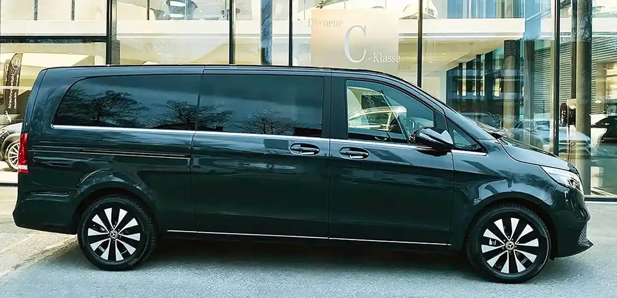 mercedes green V-class transfer